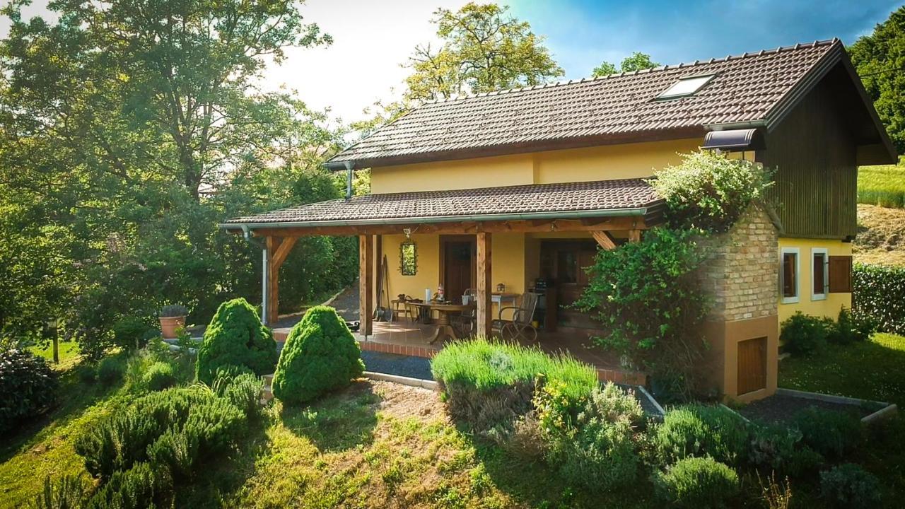 Green Hills Cottage In Zagorje With Magnificent View Ravnice-Desinicke Bagian luar foto