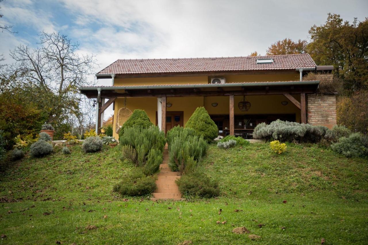 Green Hills Cottage In Zagorje With Magnificent View Ravnice-Desinicke Bagian luar foto